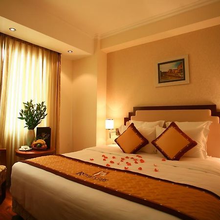 Royal Gate Hotel Hanói Quarto foto