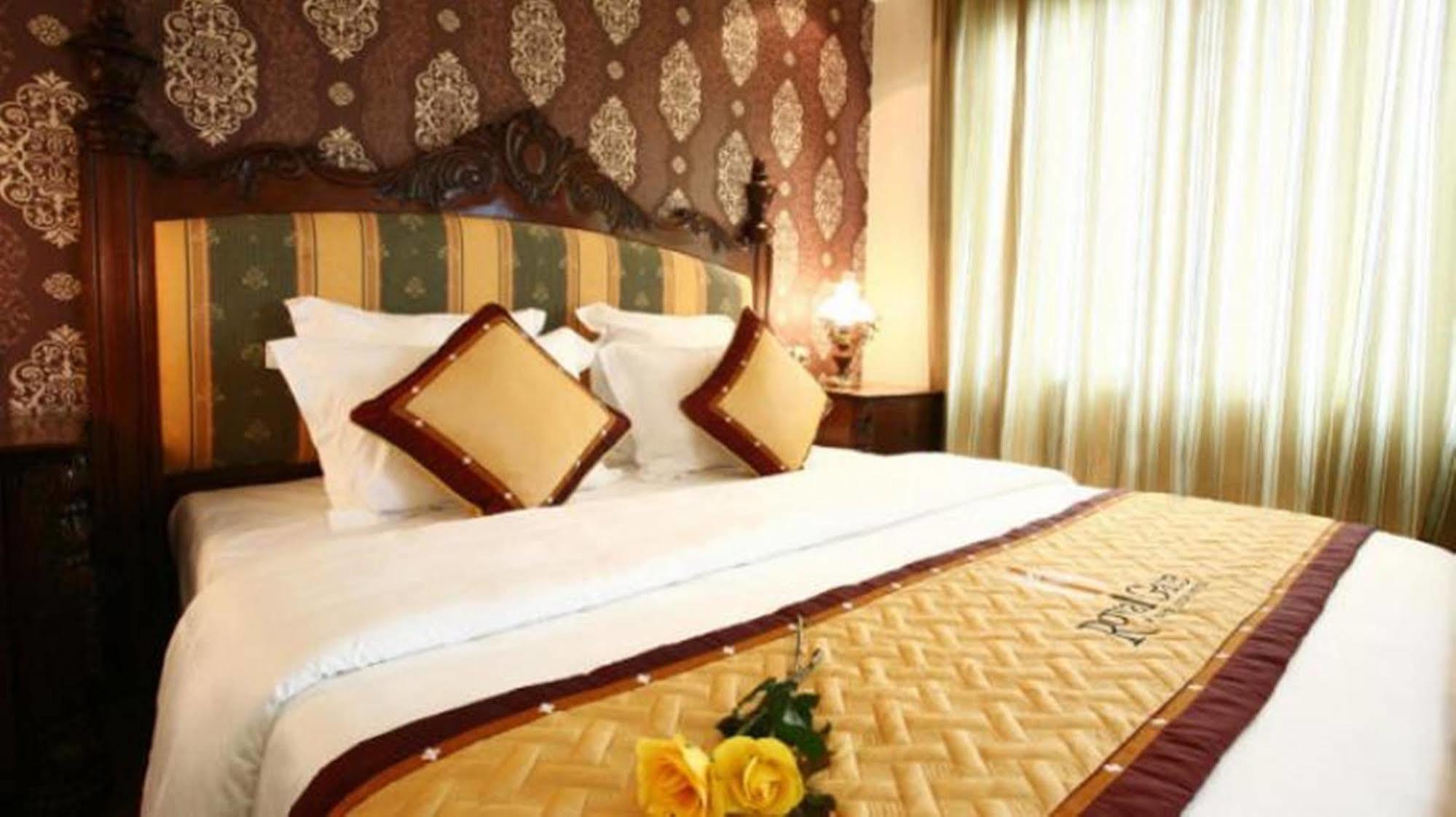 Royal Gate Hotel Hanói Quarto foto