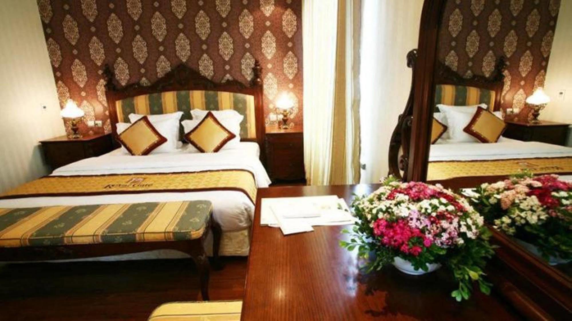 Royal Gate Hotel Hanói Quarto foto