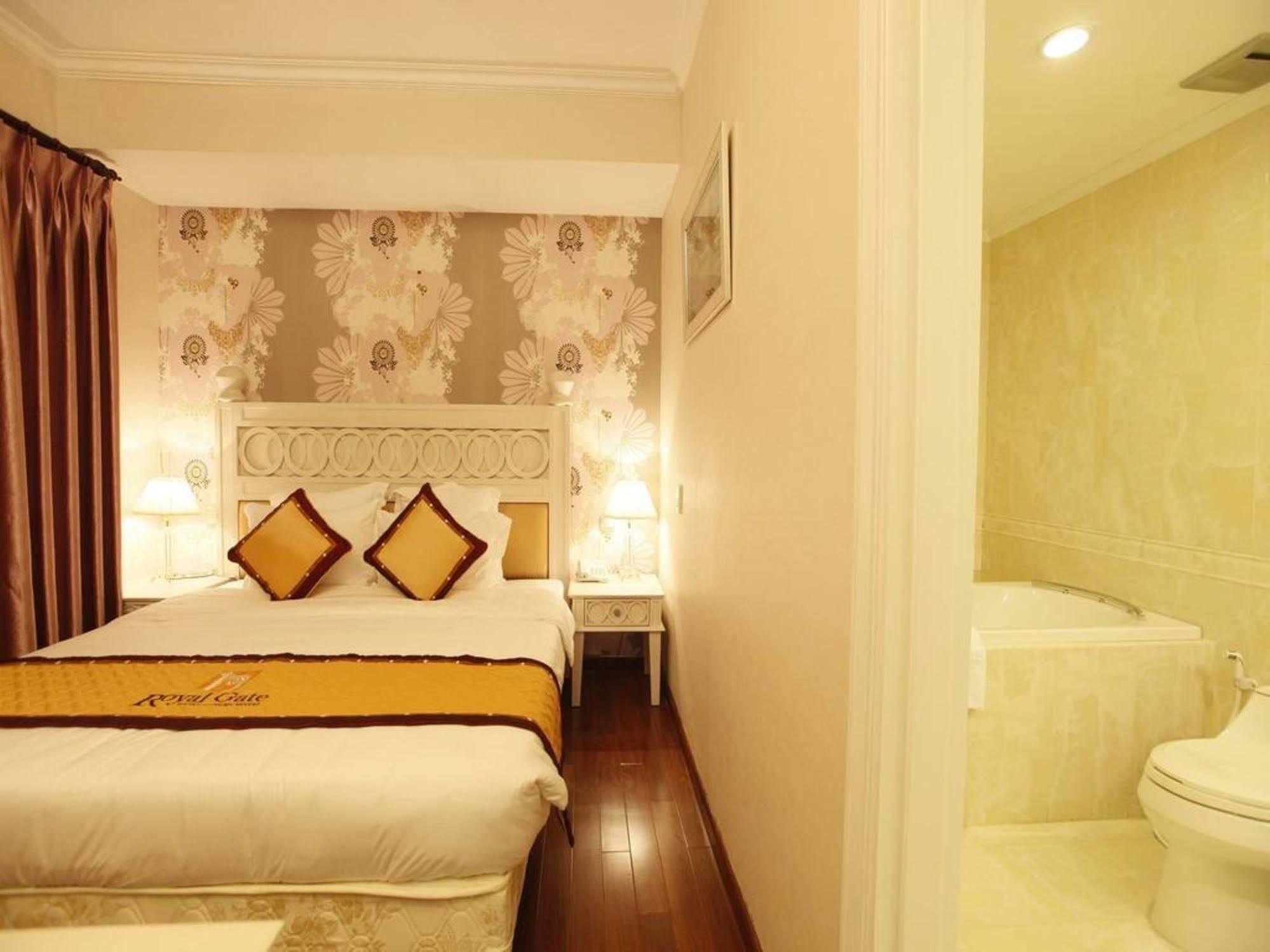Royal Gate Hotel Hanói Quarto foto
